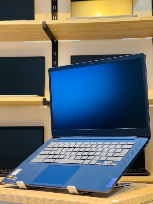 [VENDU] LENOVO Slim 3 Chrome 14M868