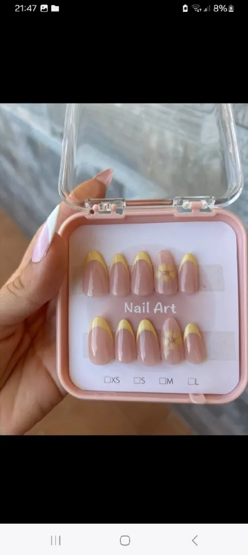 Press on nails 