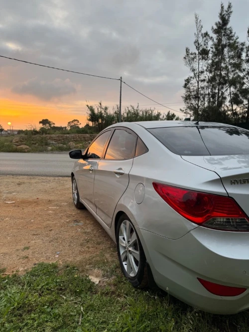 Hyundai Accent RB  4 portes 2017 Accent RB  4 portes