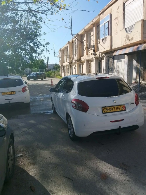 Peugeot 208 2014 Allure