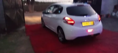 Peugeot 208 2014 Allure