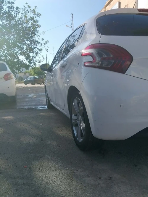 Peugeot 208 2014 Allure