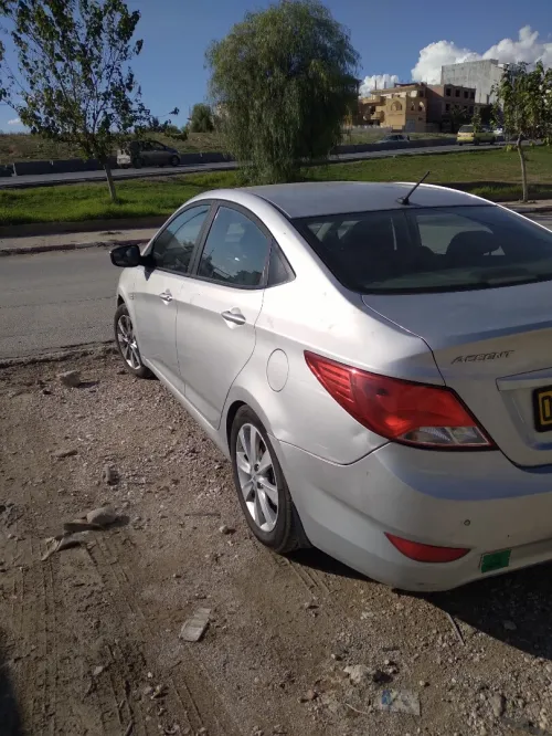 Hyundai Accent RB  4 portes 2017 Accent RB  4 portes
