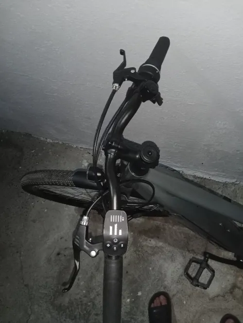 Velo electrique rockrider neuf avec chargeur