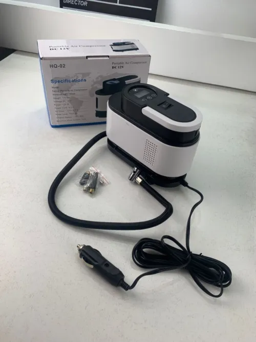 جهاز نفخ العجلات للسيارة Compresseur air Portable 12V 150 PS