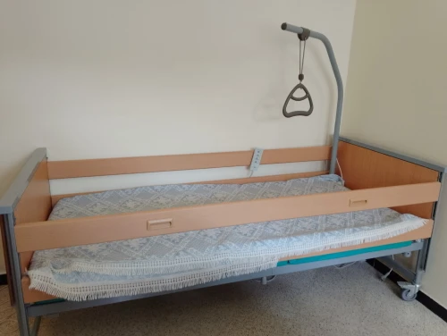 Lit médicalisé électrique 4 position avec matelas orthopédique