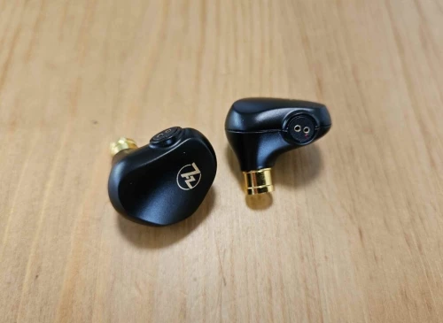 IEM 7HZ G1