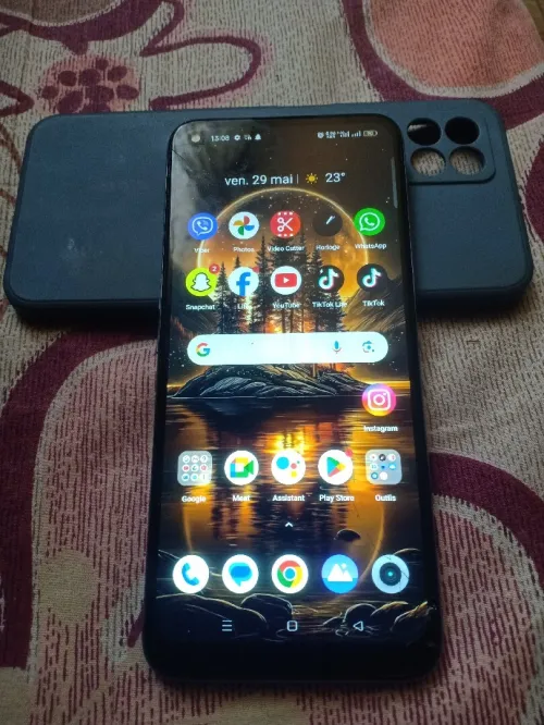 Realmi 8i
