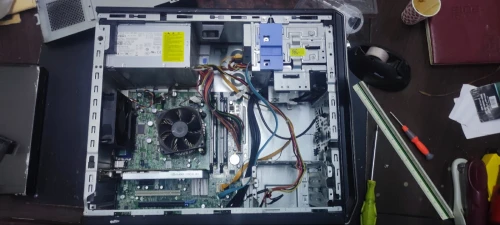 Dell précision T1600