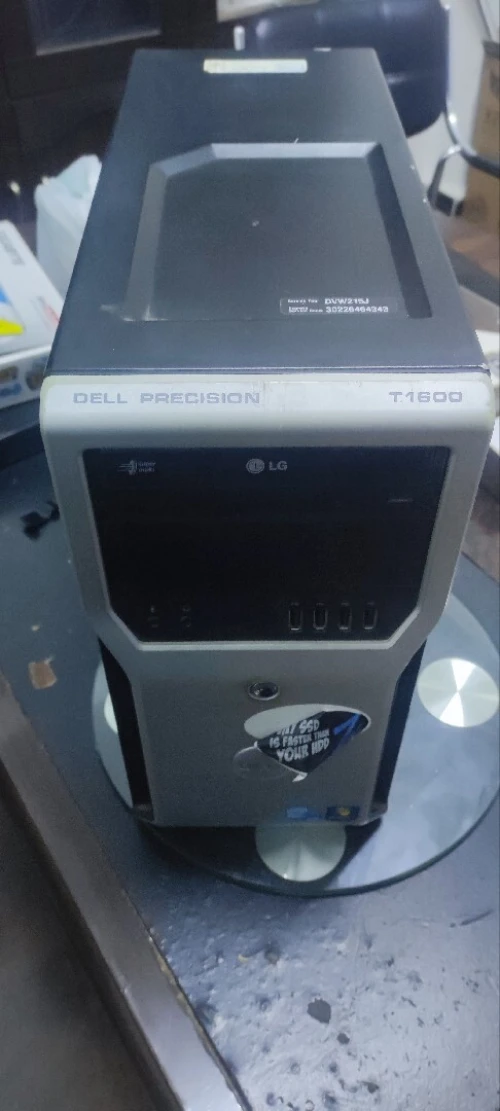 Dell précision T1600