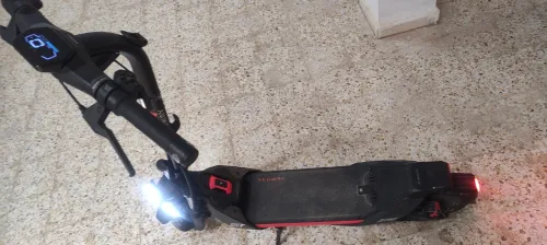 Vend en lot au revendeurs Vélo - trotinettes et fauteuil roulant
