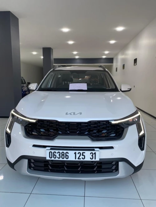 Kia Sonet  2025 Kia