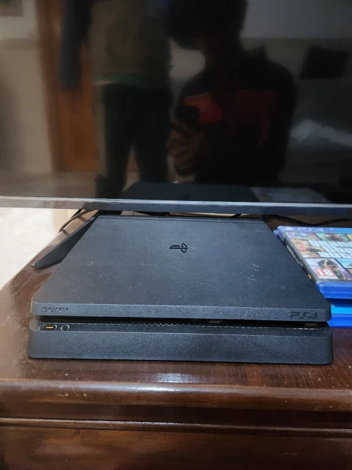ps4 slim