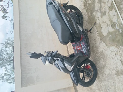 Sym St 2016
