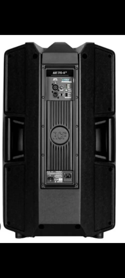 A vendre RCF 715 MK5 Venu d'Europe 02 enceintes  originales. Prix: 45 millions