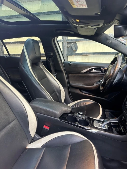 Infiniti Q30s 2016 
