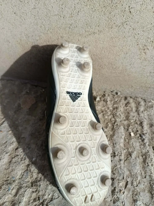 crampon adidas pointure 39,5