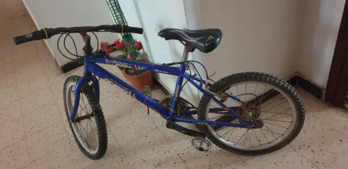 Vélo a vendre  Affaire