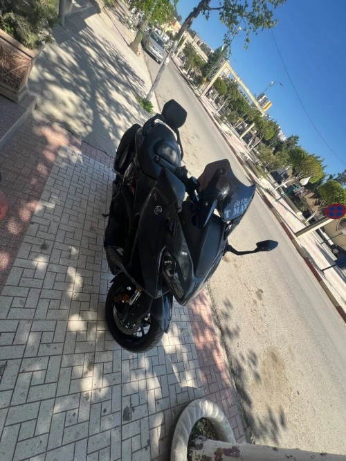 Tmax 562 Tmax 562 2023