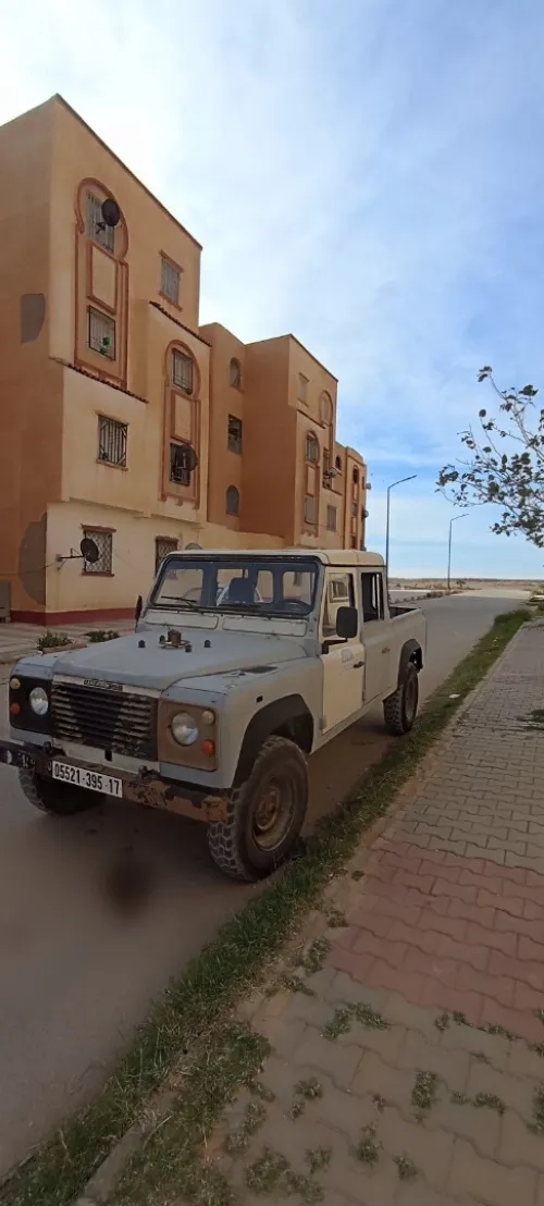 Land Rover Defender 1995 110 SW