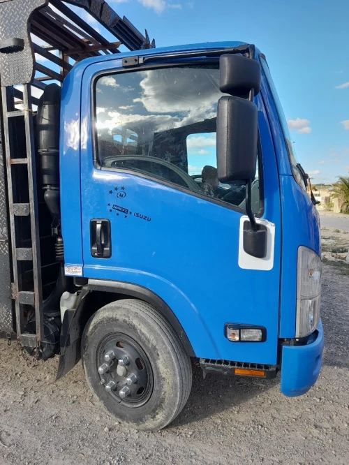 Isuzu Isuzu 2016