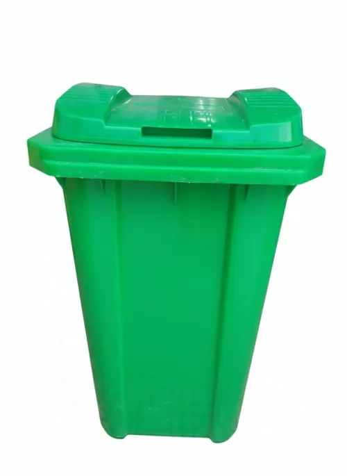 LES POUBELLES EN PLASTIQUE