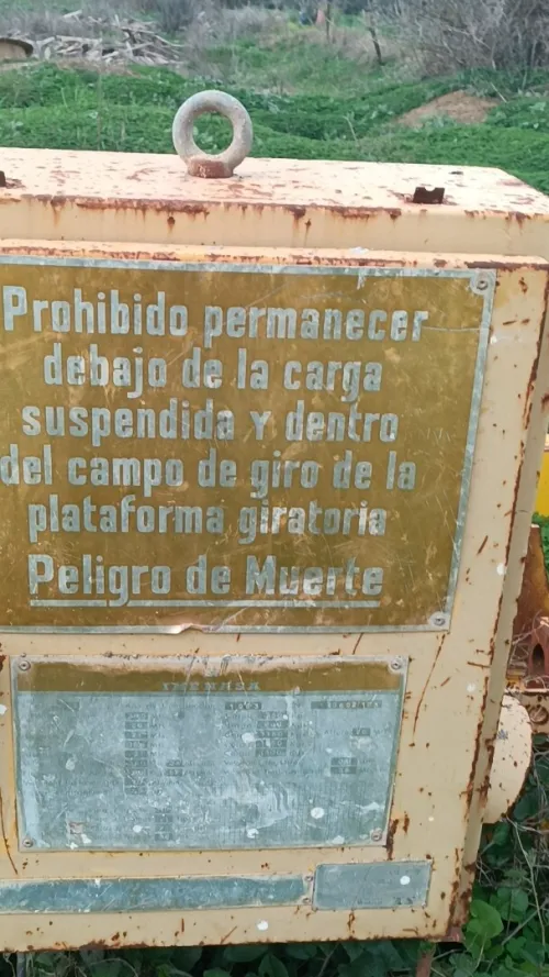 vente de grue a tours de MARQUE COMONZA ESPAGNOLE
