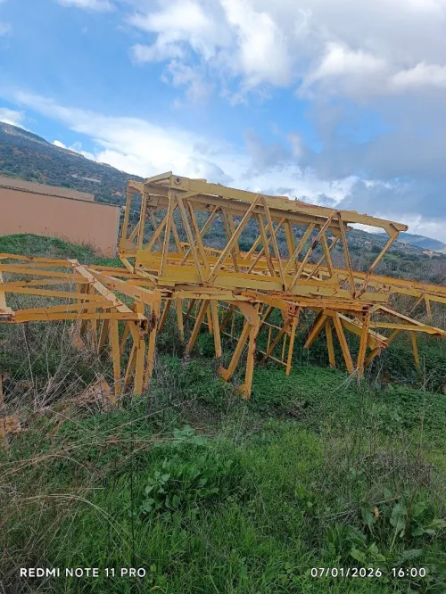 vente de grue a tours de MARQUE COMONZA ESPAGNOLE