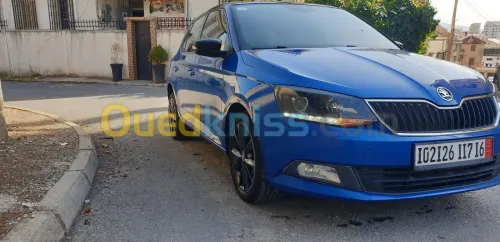 Skoda Fabia 2017 Style (avec toit panoramique)