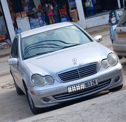 Mercedes 203 2003 C220. Cdi