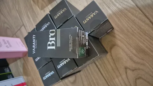 Parfum et maquillage capace homme et femme