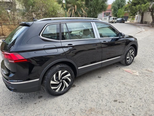 Volkswagen Tiguan 2025 L