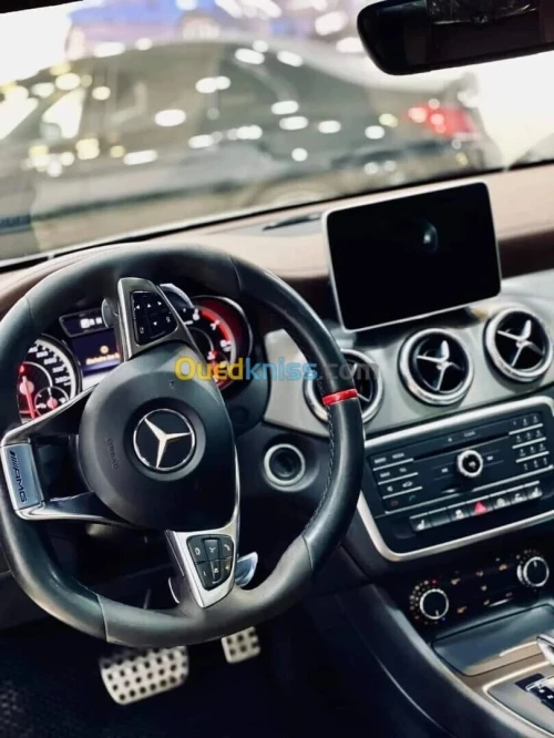Mercedes CLA 2014 Coupé Exclusif + AMG 