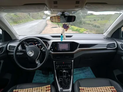 Volkswagen T-Cross 2025 R-line