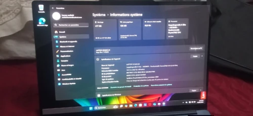 Slm khouya 3andi pc Lenovo Yoga slim 7 snapdragon x elite jdid