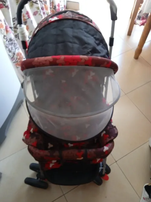 Poussette et lit bébé 