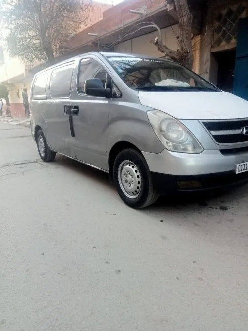 Hyundai H1 2015