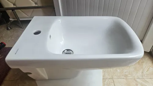 Bidet lave pied suspendu marque GEBERIT
