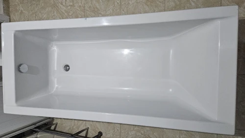 BAIGNOIRE GEBERIT 