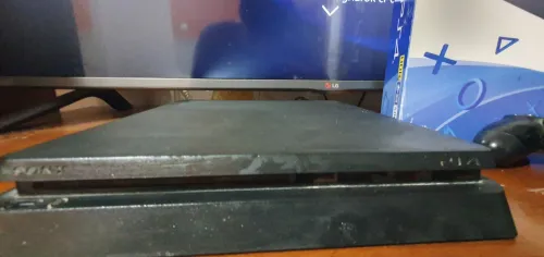 Ps4 slim état 10/10
