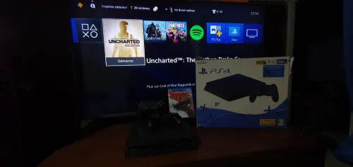 Ps4 slim état 10/10