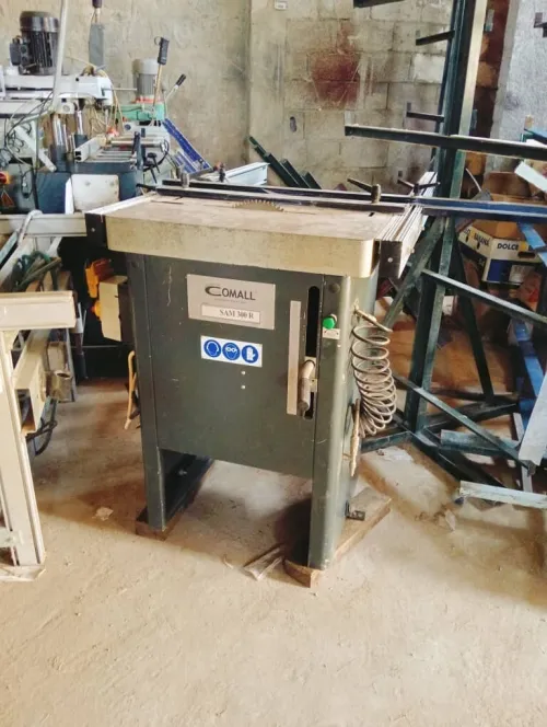 À vendre : Ligne industrielle complète pour menuiserie aluminium marque COMALL