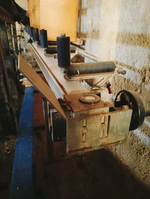 À vendre : Ligne industrielle complète pour menuiserie aluminium marque COMALL
