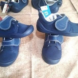 Chaussure bébé décathlon original pointure 20   disponibles