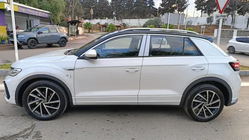 Volkswagen T-Roc 2025 + SONO