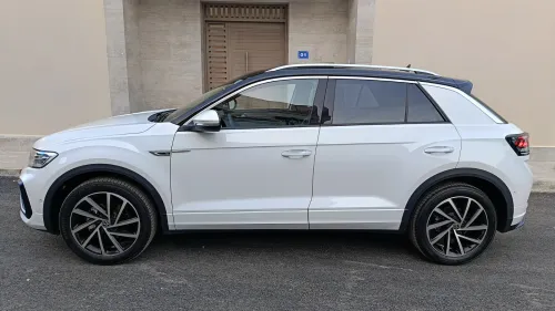 Volkswagen T-Roc 2025 + SONO