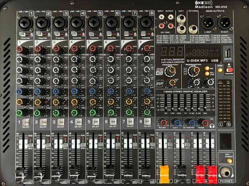 Table de mixage amplifié MD-858