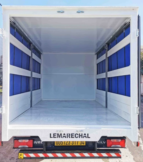 fabrication de plateaux à bâche coulissante (maraichers) sur camion (TIRSAM, RENAULT, JMC, JAC...)