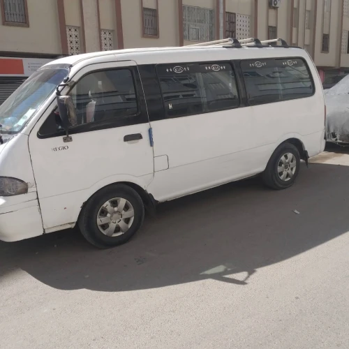 Kia Pregio 2000