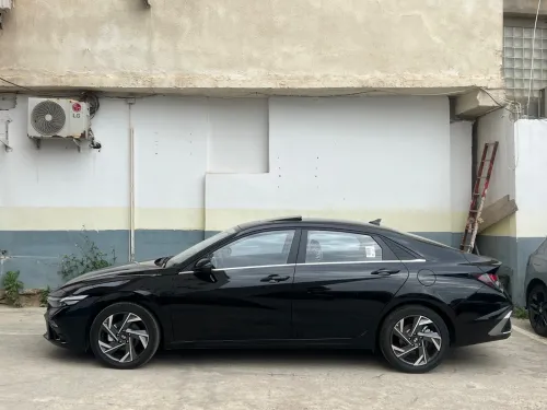 Hyundai Elantra 2025 Glx